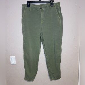 Gap Girlfriend Joggers with stretch waist band and pockets sz 16 army green